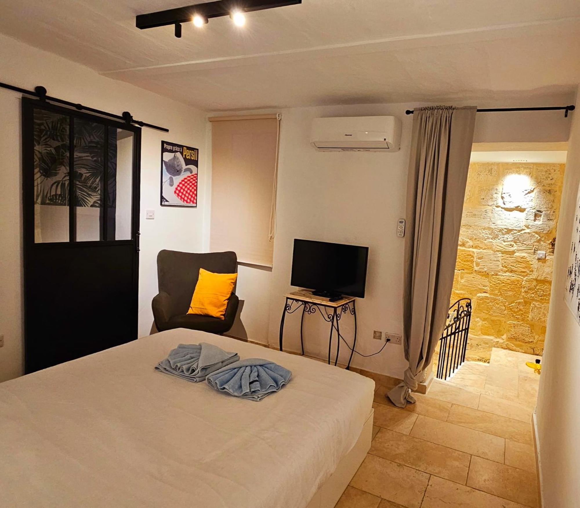 Gunlayer Maisonette Il-Furjana Exteriör bild